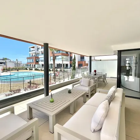 Lägenhet Upscale 3 Bedroom 300m From The